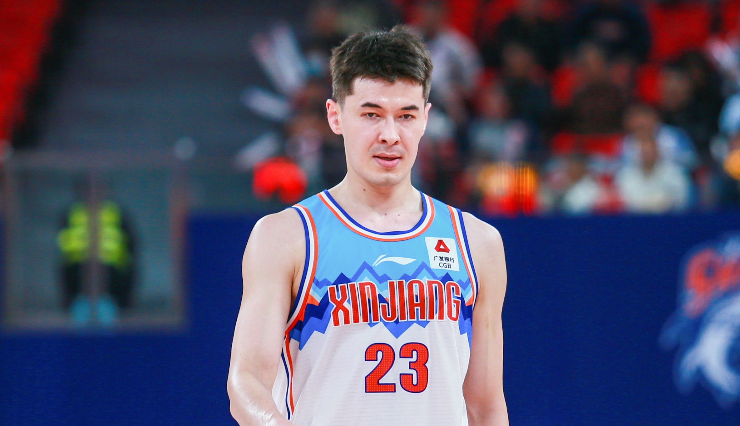转折点！新疆广汇篮板制胜，CBA常规赛窗口期攻防权衡，气氛紧张，资深球员宣示担当(马书记对新疆广汇篮球工作的要求)-九游体育娱乐