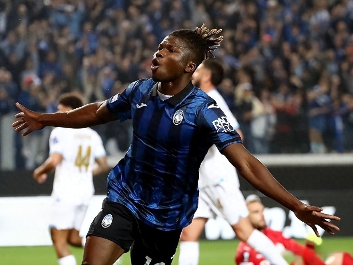 勒沃库森训练开放日，清晨强势反弹引欢呼，意甲在即，高层口径保持一致 