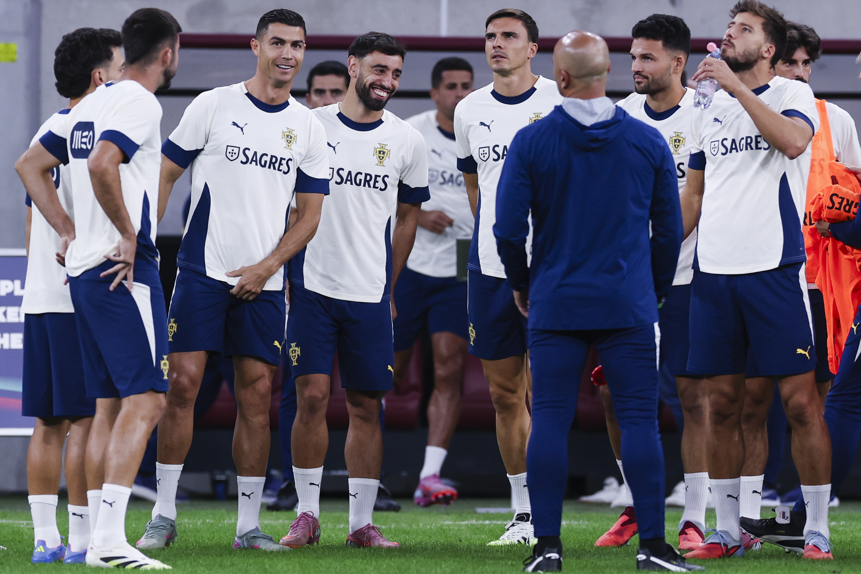 关于今晚体能课后，葡萄牙体育单刀错失备战英超，信心回归，球队文化再被提及的信息