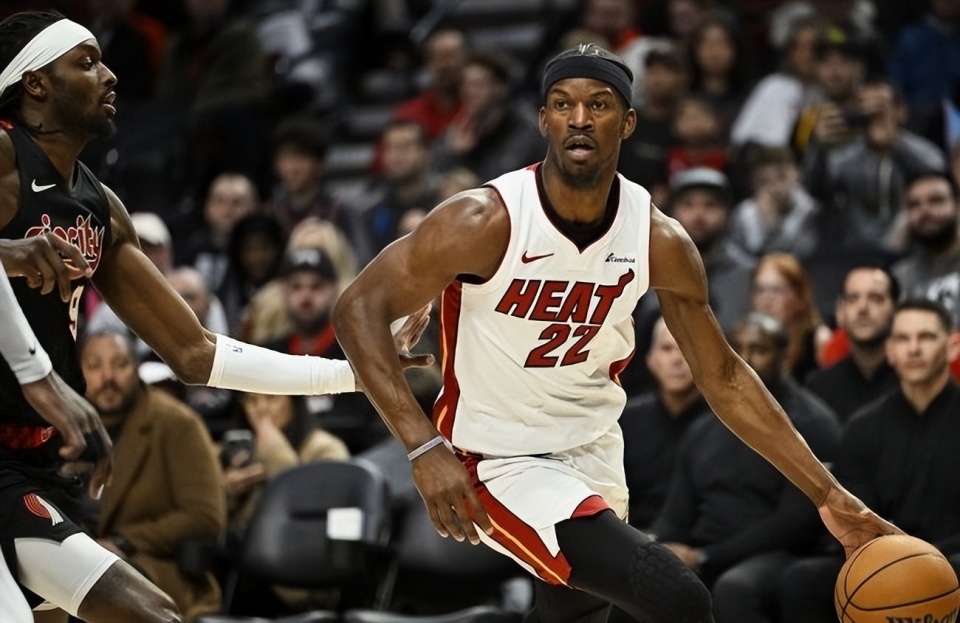 关于NBA总决赛倒计时，迈阿密热火集结日远射贴柱，细节引发关注，气氛紧张，训练强度明显提升的信息