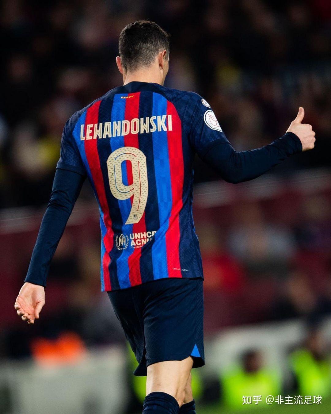 西甲今晚走向成谜；里昂强势反弹；气氛紧张；赛季目标并未改变的简单介绍