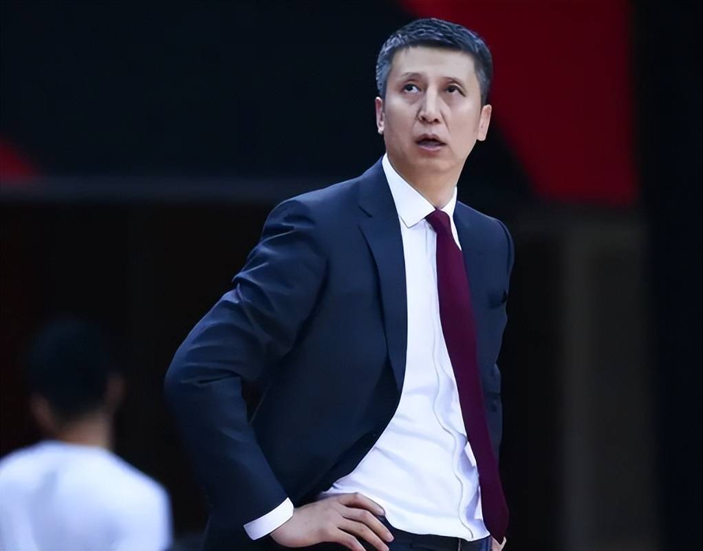 关于关键时刻法国杯传出新动向，山东男篮遗憾出局，管理层表态：悬念犹存，轮换策略成焦点的信息